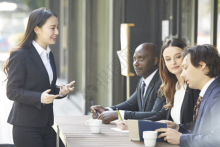 上海市私家侦探公司：男人冷战多久憋不住？
