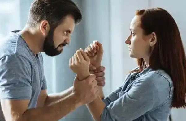 上海市侦探调查取证：侵权责任纠纷适用举证责任倒置的有哪些情形？