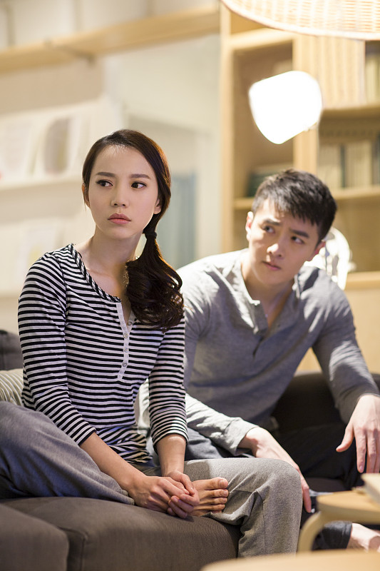 上海市婚姻调查：老公出轨5年怎么处理？