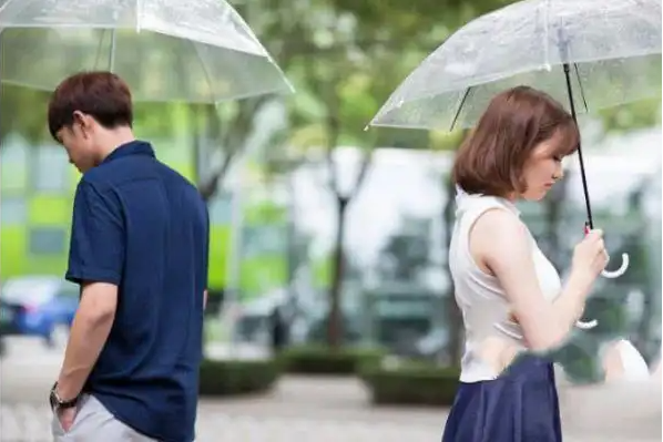 上海市私家侦探调查：孩子不理睬父母不沟通怎么办