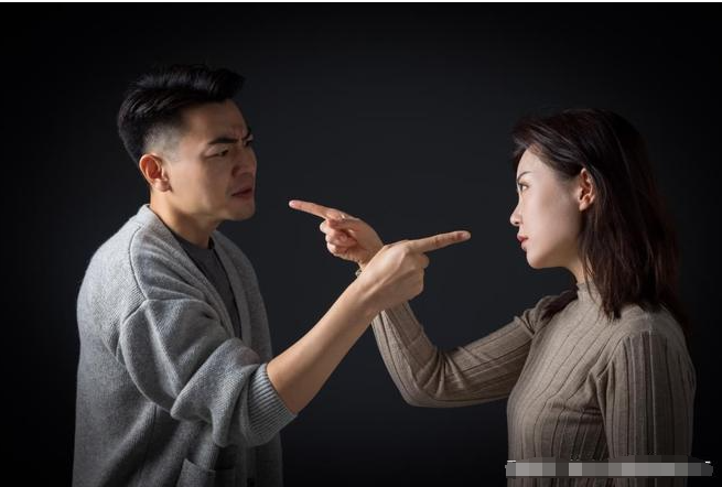 上海最靠谱的侦探：男人出轨女人聪明做法不是提出离婚