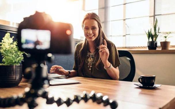 上海市私家侦探公司：男生当众维护你替你说话代表什么？